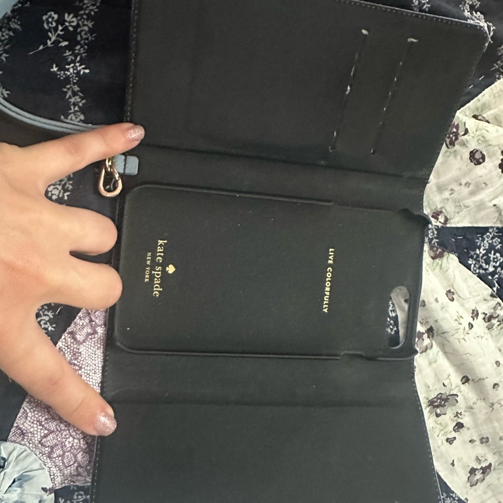 Kate Spade Light Blue Scalloped Wristlet - Picture 3 of 4